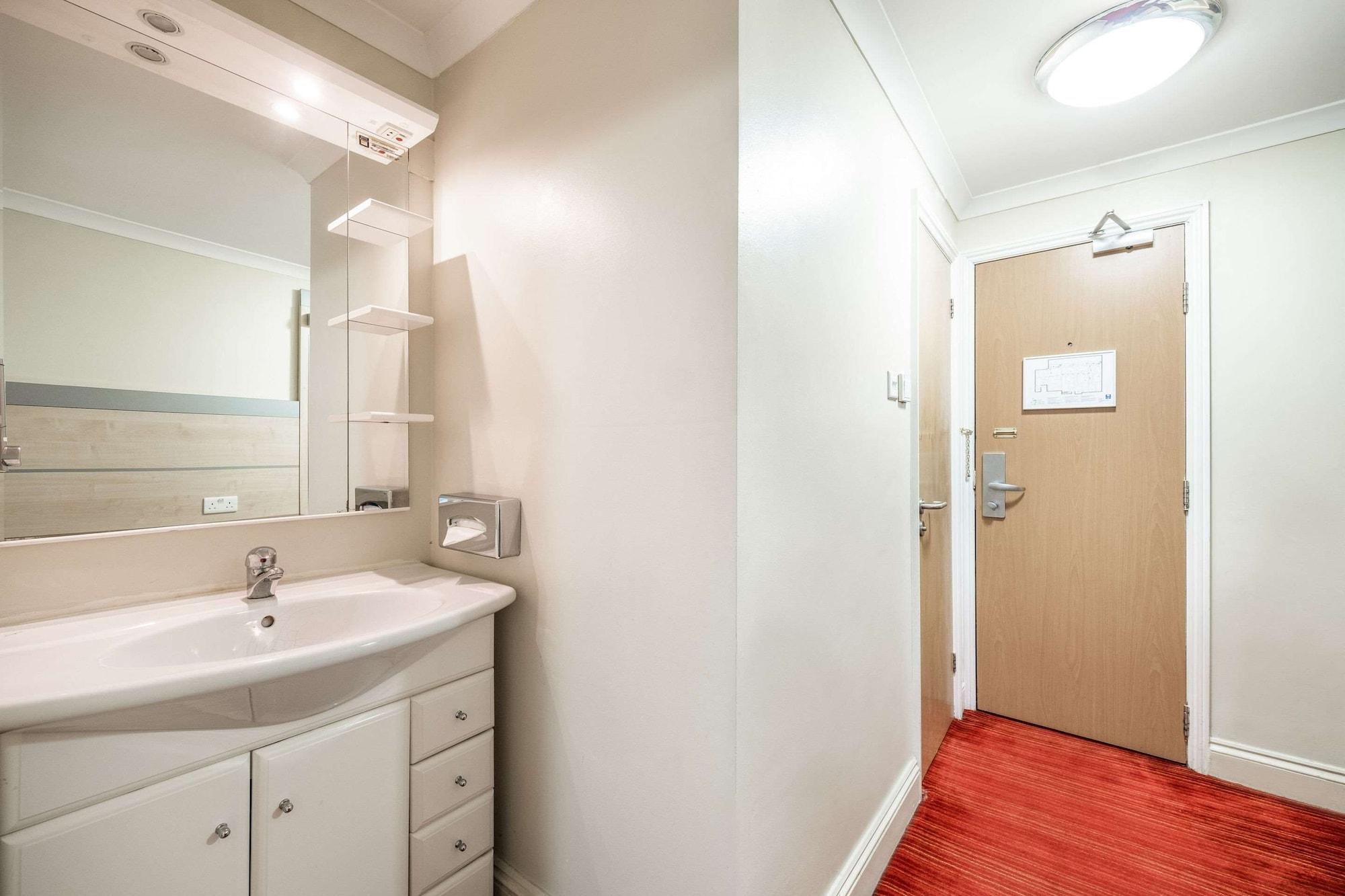 Inn Comfort Victoria London