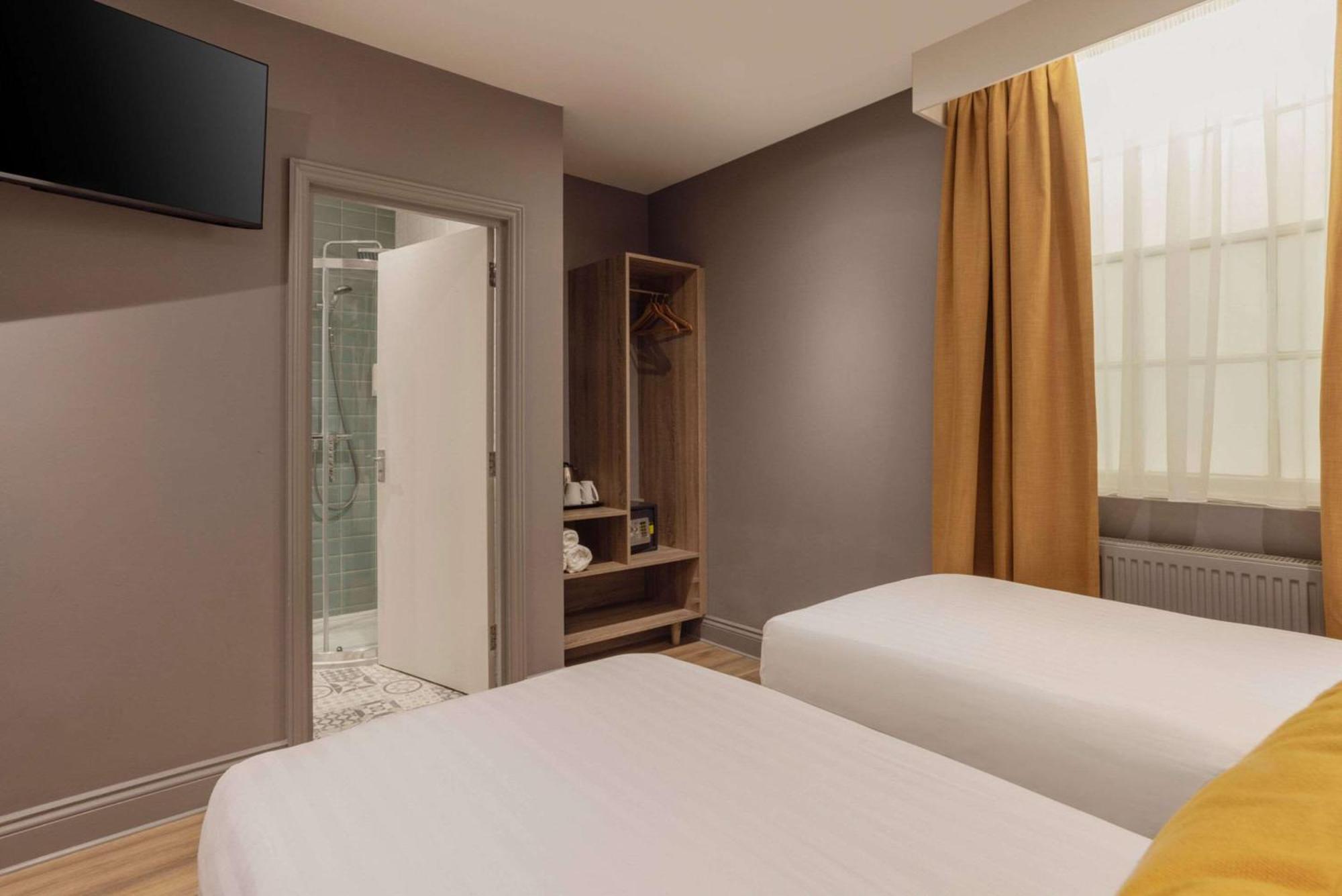 Comfort Victoria London